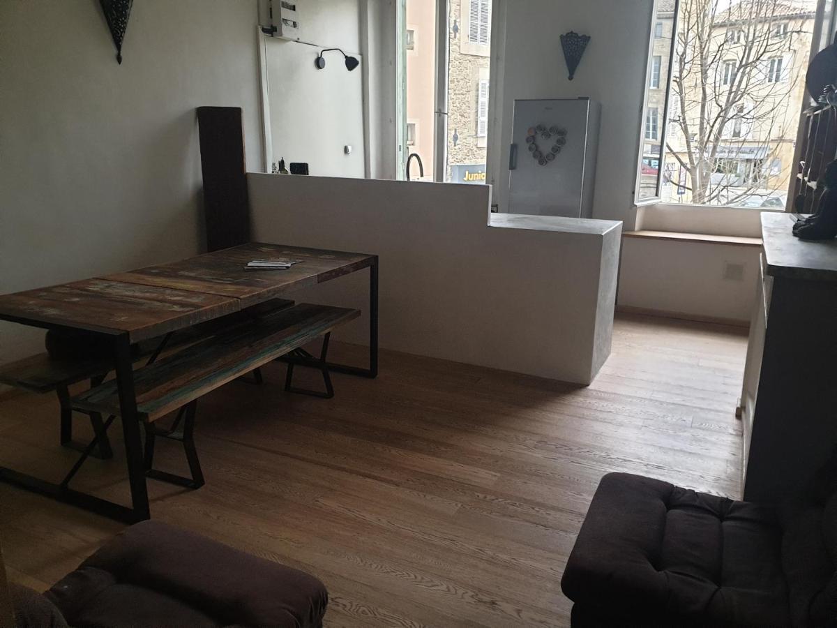 Charmant Appartement Coeur Village Provencal 랑벡 외부 사진
